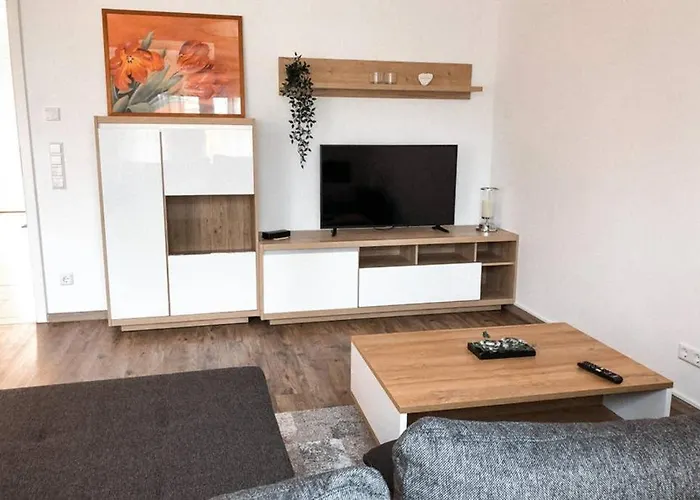 Modernes An Der Kapelle *